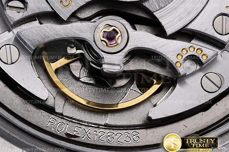 1231 ModernLook RDD0224B – DayDate 36mm 747